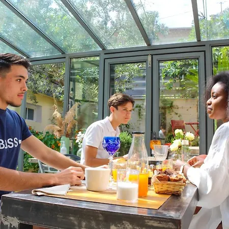 بي آند بي دو روك فليوري كان