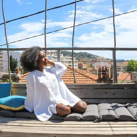 بي آند بي دو روك فليوري كان