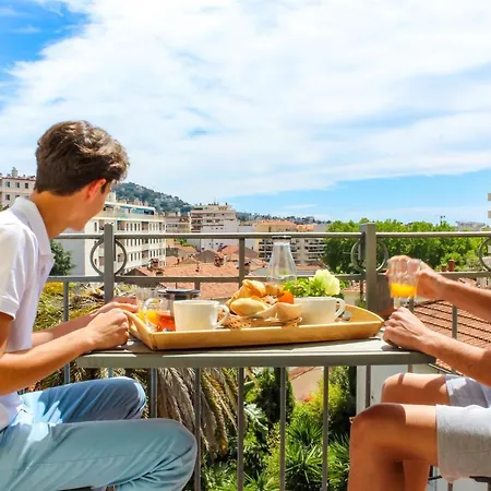 Bed & Breakfast Du Roc Fleuri 3*