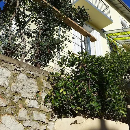 Bed & Breakfast Du Roc Fleuri 3*