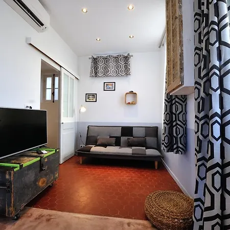 Du Roc Fleuri Bed & Breakfast Cannes