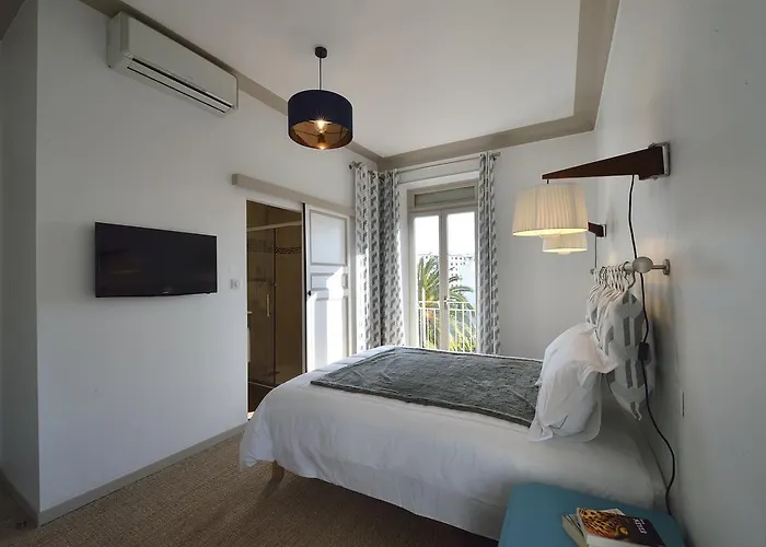 Bed & Breakfast Du Roc Fleuri 3*