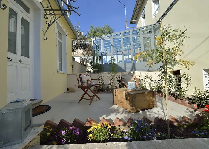 Bed and breakfast Du Roc Fleuri 3*