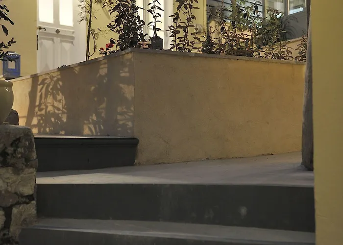 Du Roc Fleuri Bed and breakfast 3*