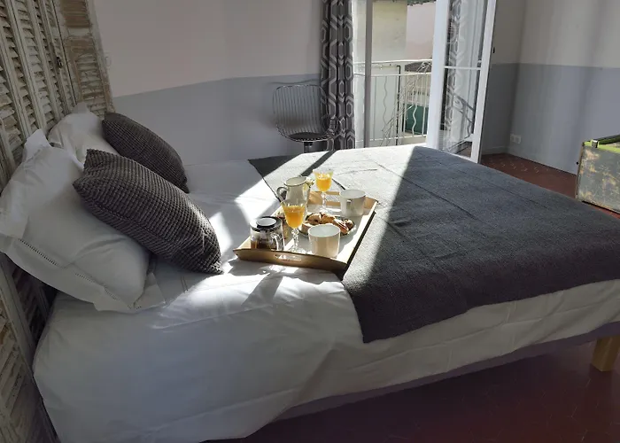 Du Roc Fleuri Bed and breakfast